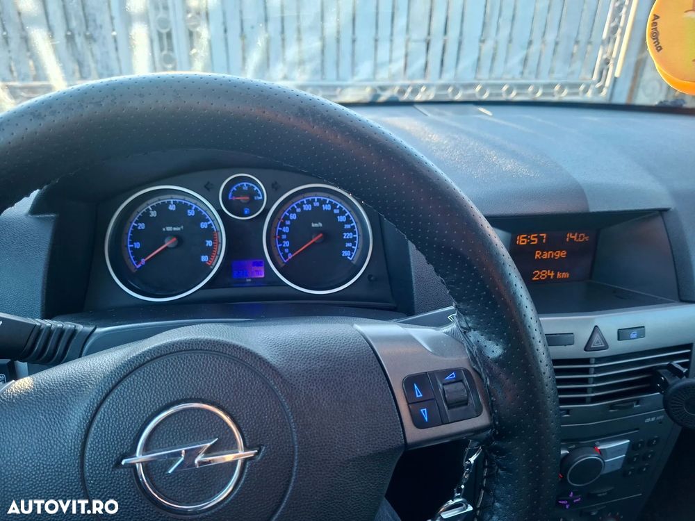 Opel Astra - 4