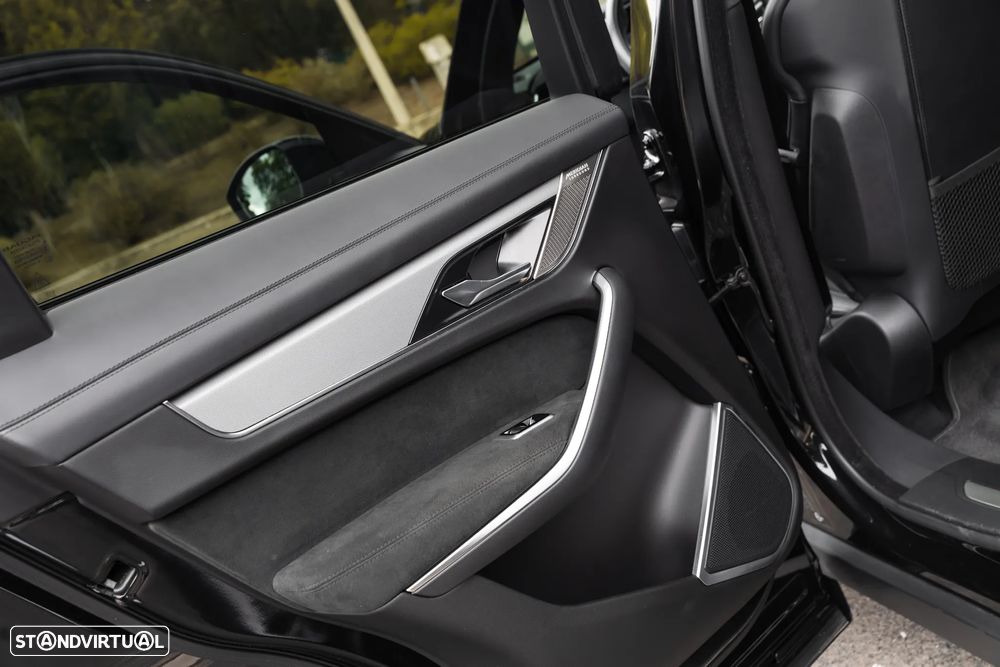 Jaguar F-Pace 5.0 V8 AWD SVR - 26