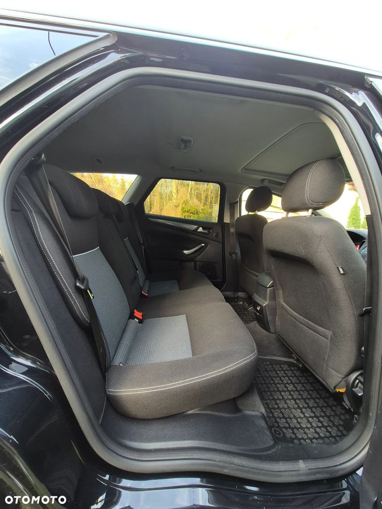 Ford Mondeo - 11