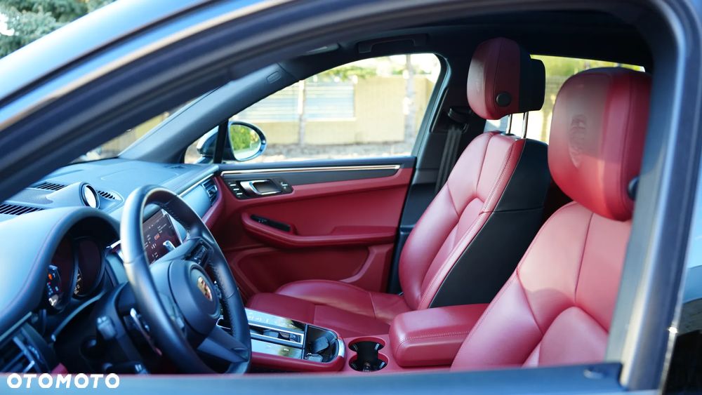 Porsche Macan T - 25