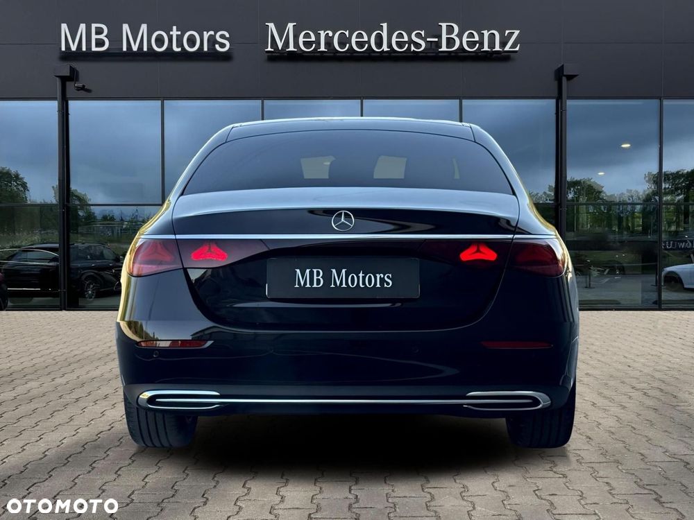 Mercedes-Benz Klasa E - 9