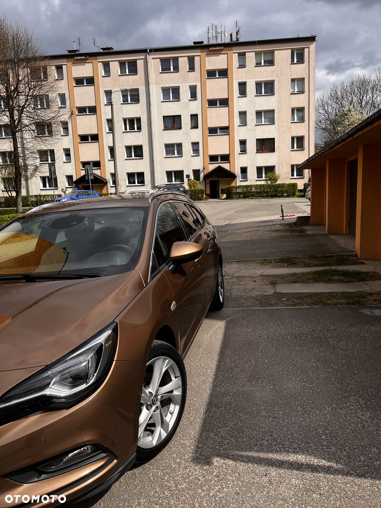 Opel Astra 1.4 T Elite S&S - 22