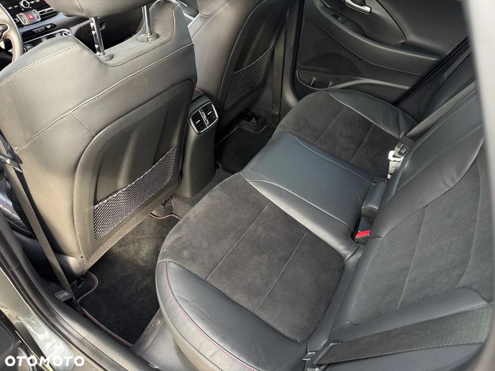 Hyundai i30 Kombi 1.5 T-GDI 48V-Hybrid DCT N-Line - 10