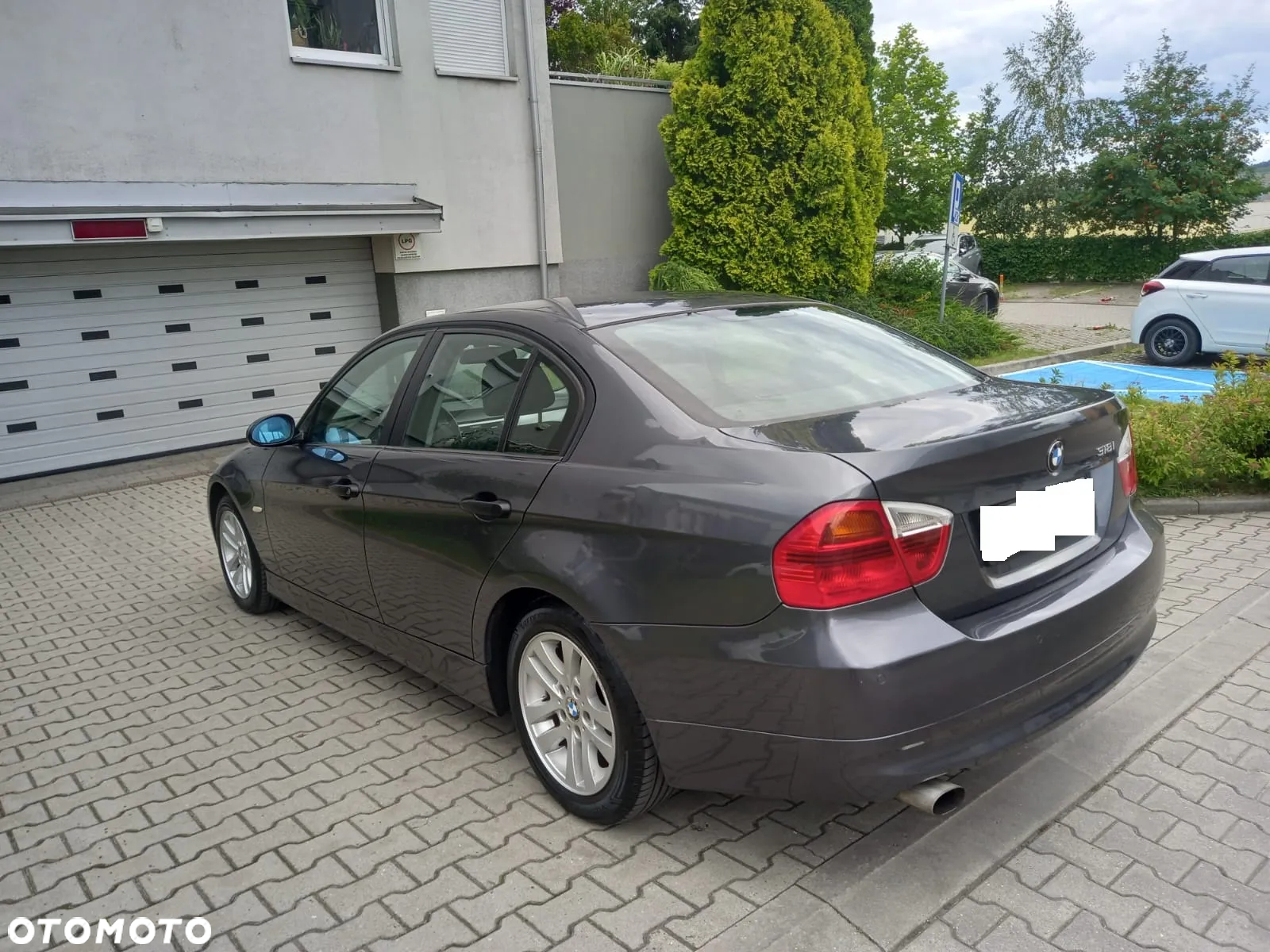 BMW Seria 3 318i - 8