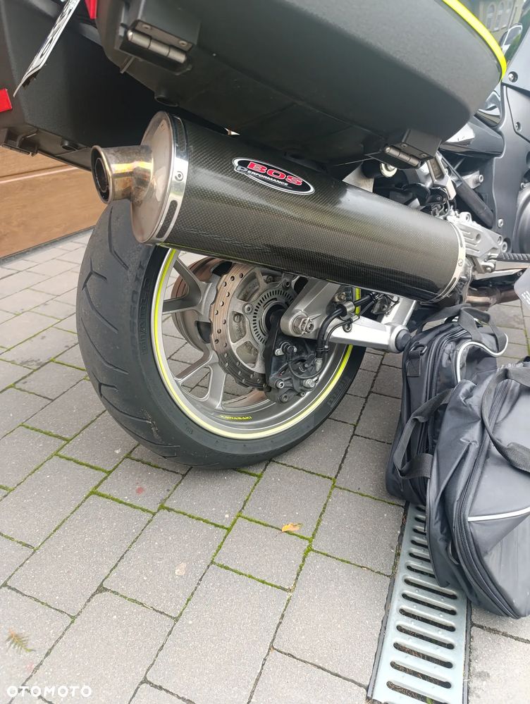 Kawasaki GTR - 12