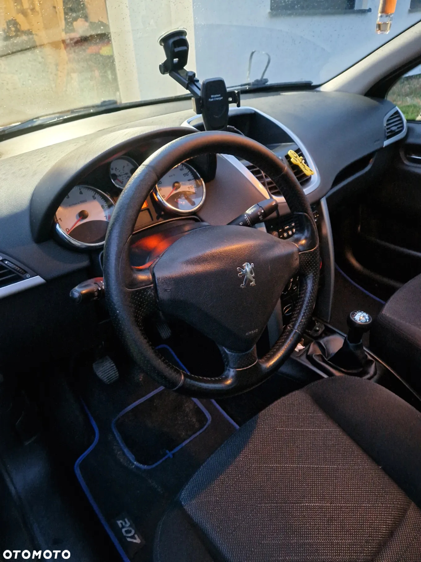 Peugeot 207 - 7