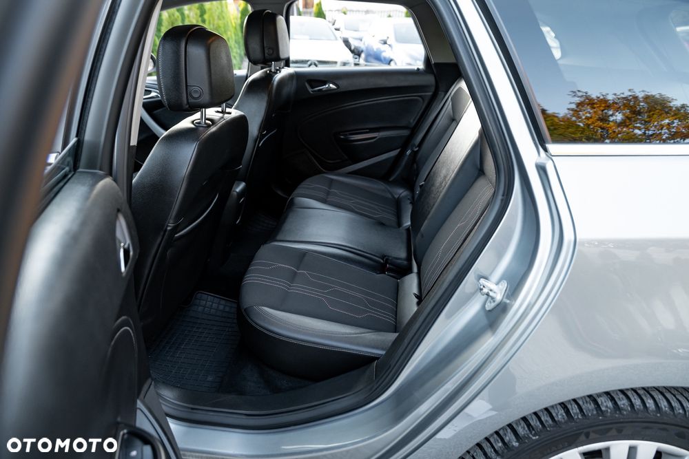 Opel Astra 1.4 Turbo 150 Jahre - 22