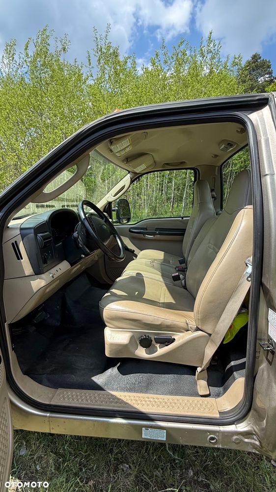 Ford Inny - 4