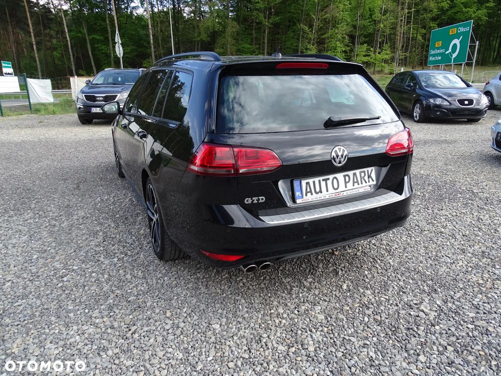 Volkswagen Golf 2.0 TDI BMT GTD - 9