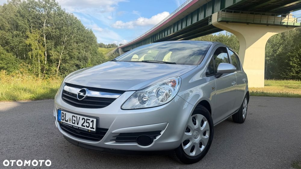 Opel Corsa 1.4 16V Color Edition - 1
