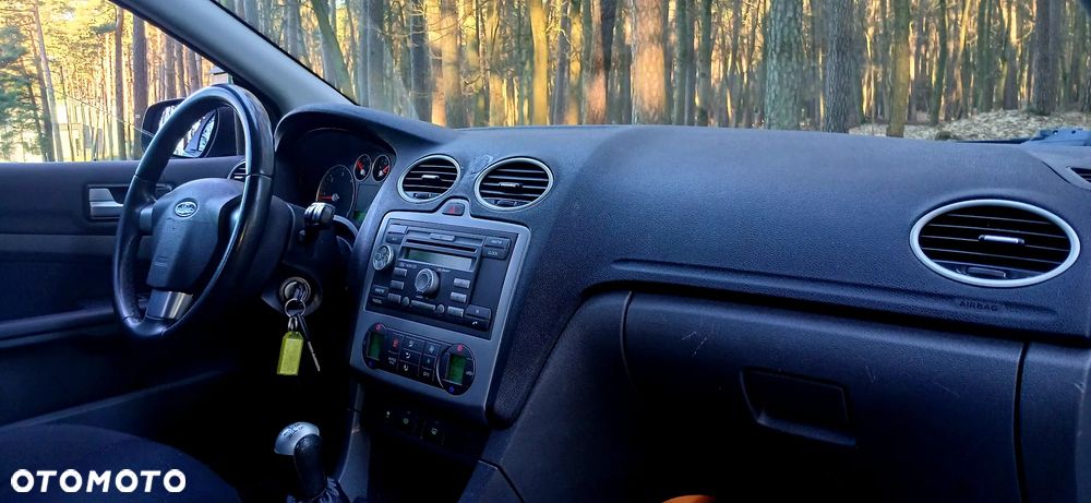 Ford Focus 1.6 TDCi Ambiente - 17