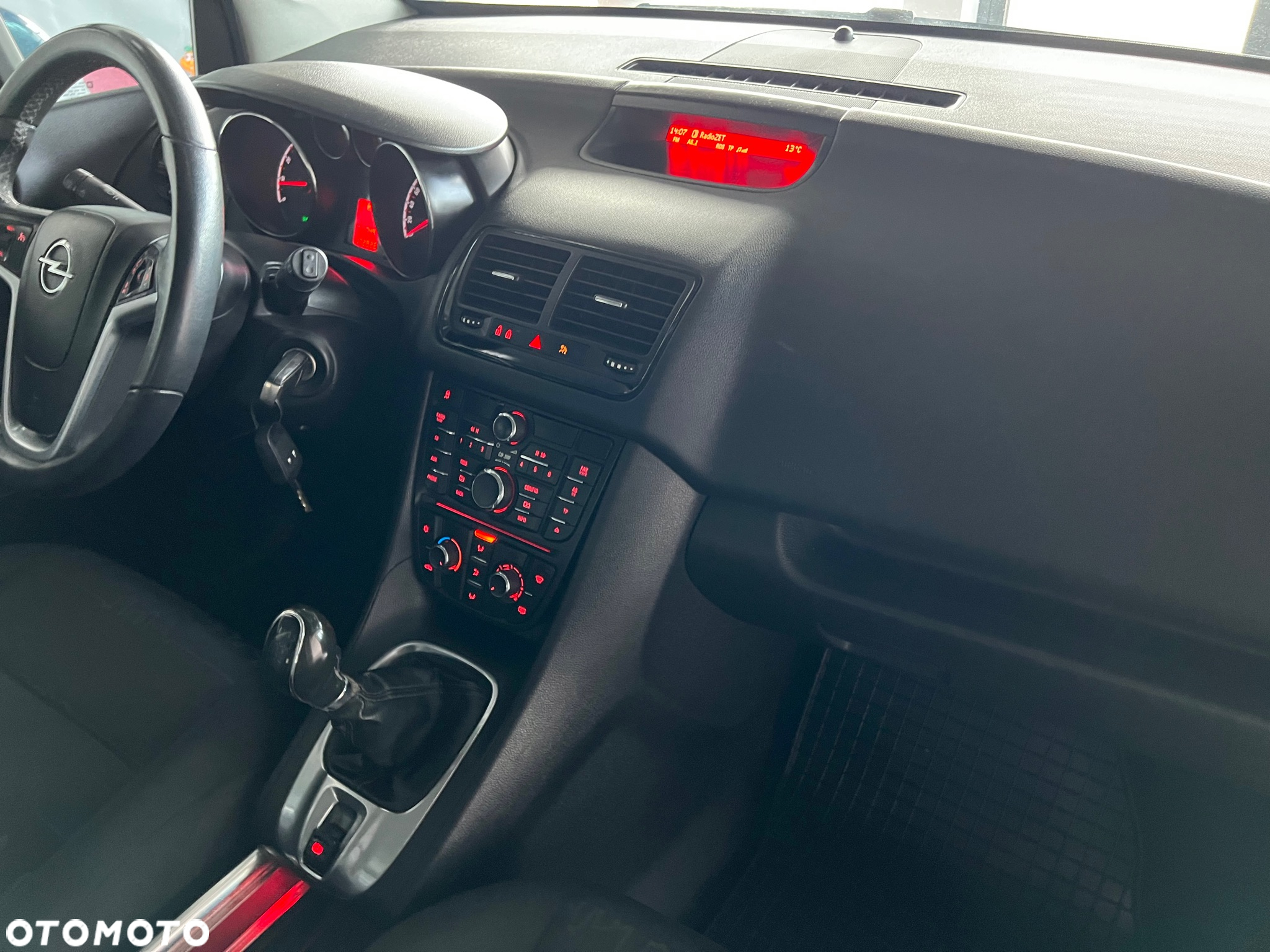 Opel Meriva - 31