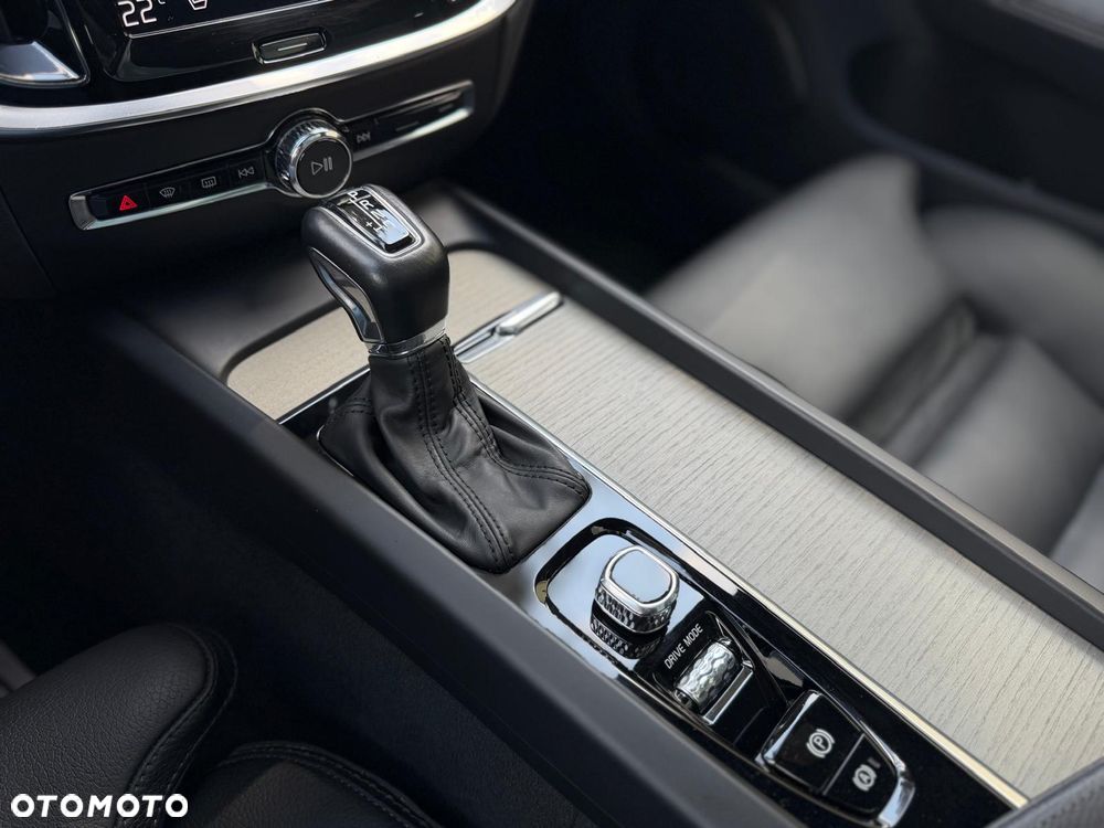 Volvo V60 Cross Country D4 AWD Geartronic Pro - 20