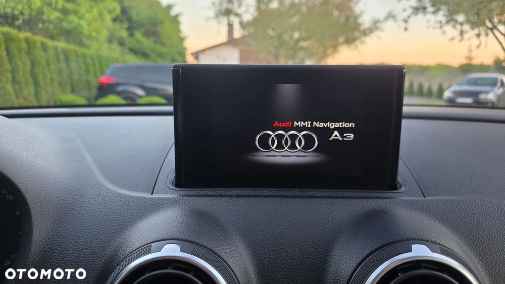 Audi A3 Sportback 2.0 TDI S tronic S line Sportpaket - 16