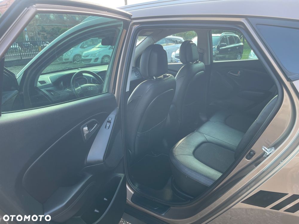 Hyundai ix35 1.7 CRDi 2WD blue Trend - 12