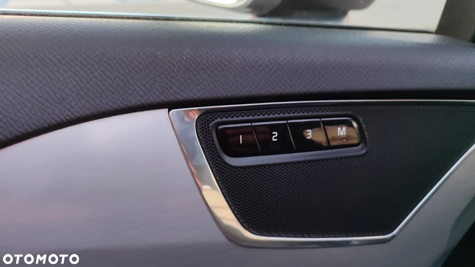 Volvo XC 90 B5 D AWD Geartronic Momentum - 29