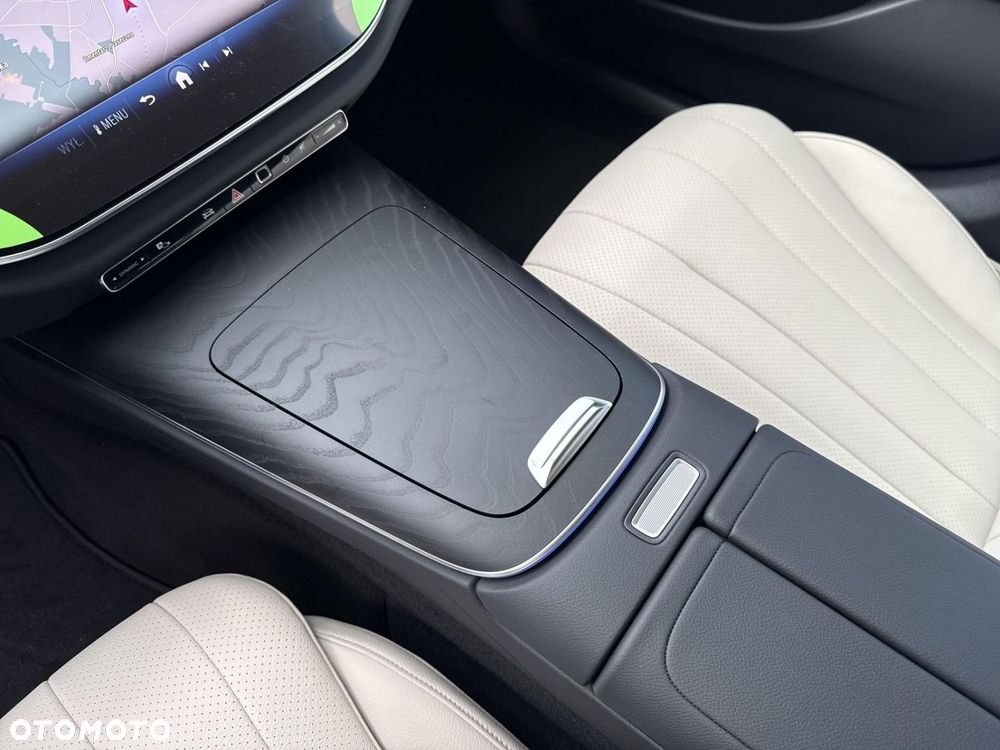 Mercedes-Benz Klasa E - 15