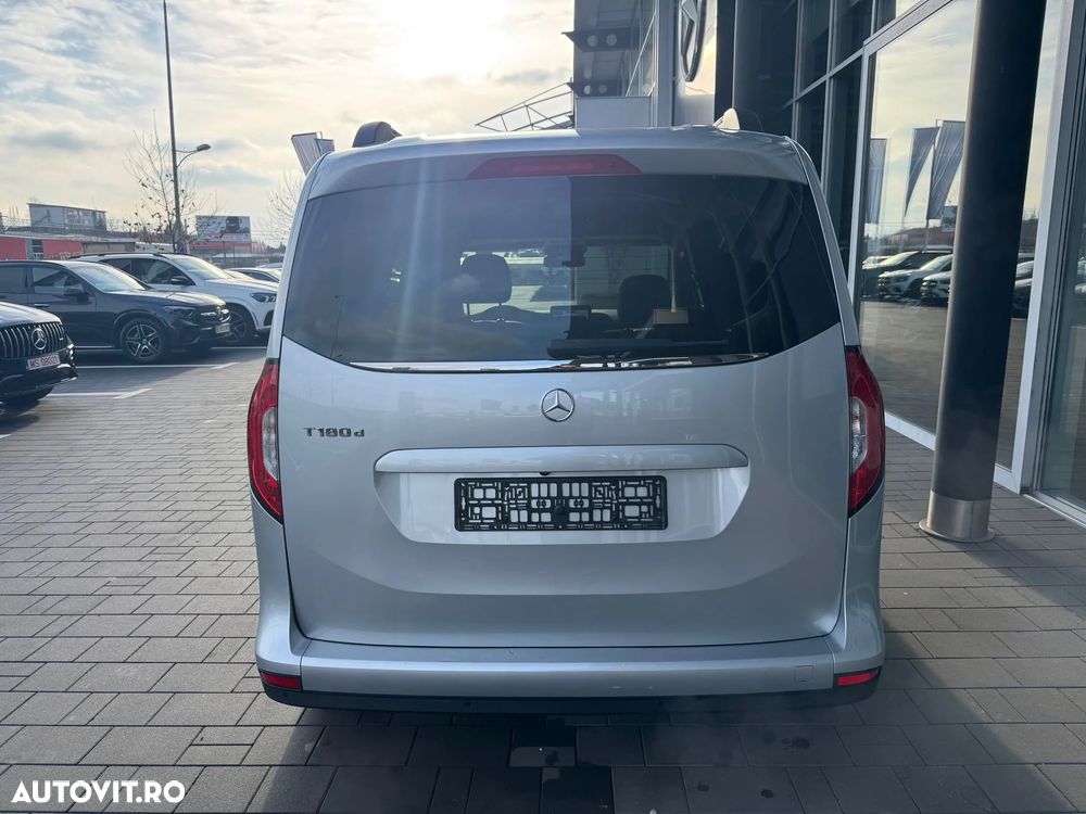 Mercedes-Benz T 180 d 7G-DCT PROGRESSIVE - 4