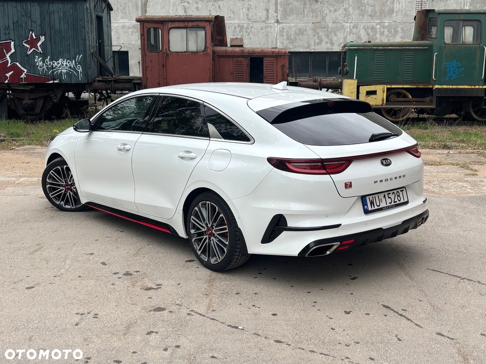 Kia ProCeed - 4