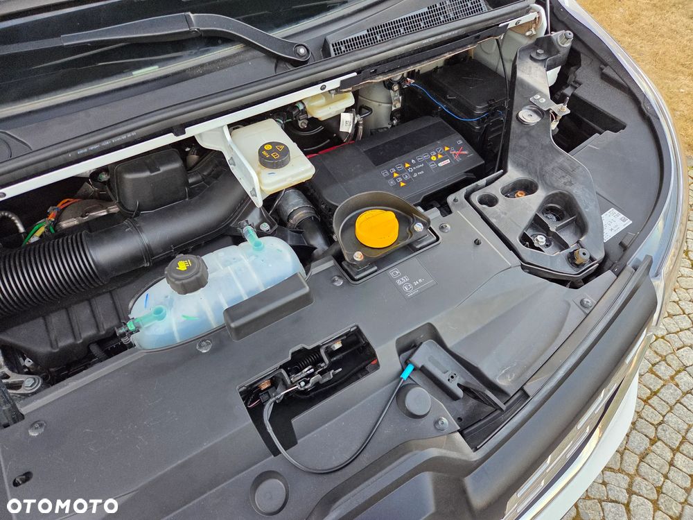 Renault Trafic 2.0 dCi - 37