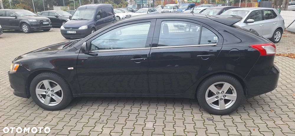 Mitsubishi Lancer - 12