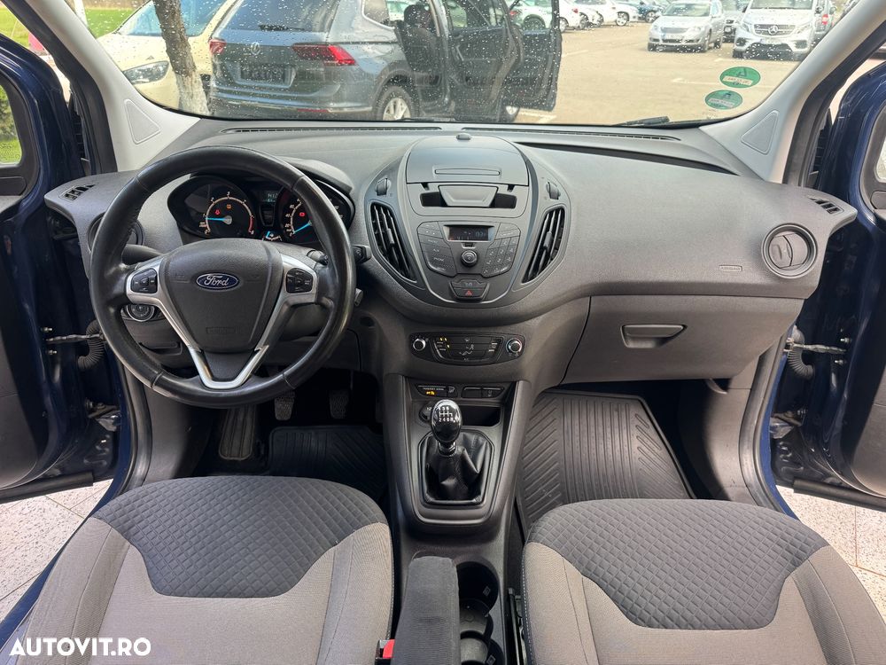 Ford Tourneo Courier 1.5 TDCi S&S Ambiente - 21