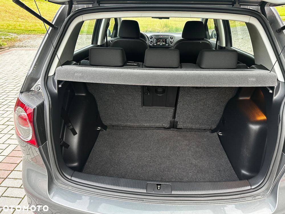 Volkswagen Golf Plus 1.6 TDI BlueMot Comfortline - 22