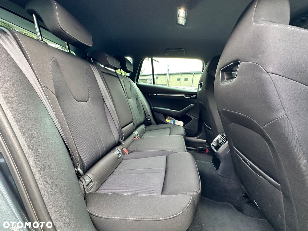 Skoda Octavia 2.0 TDI Style DSG - 16