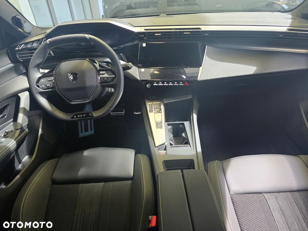 Peugeot 408 1.6 Plug-in Hybrid 240 GT Exclusive e-DCS7 - 7