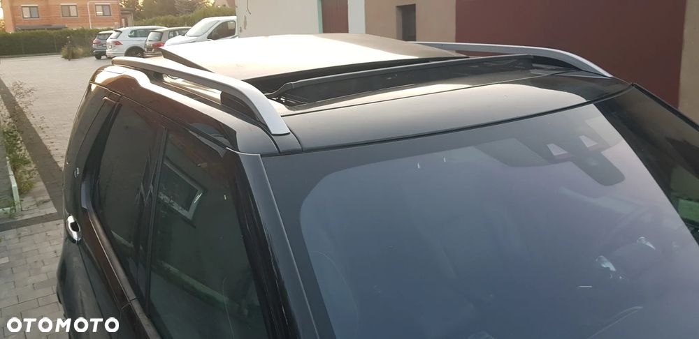 Land Rover Discovery 2.0 SD4 HSE - 32
