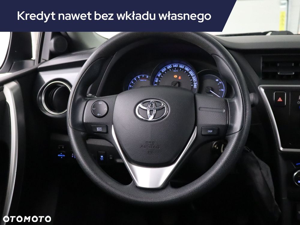 Toyota Auris - 19