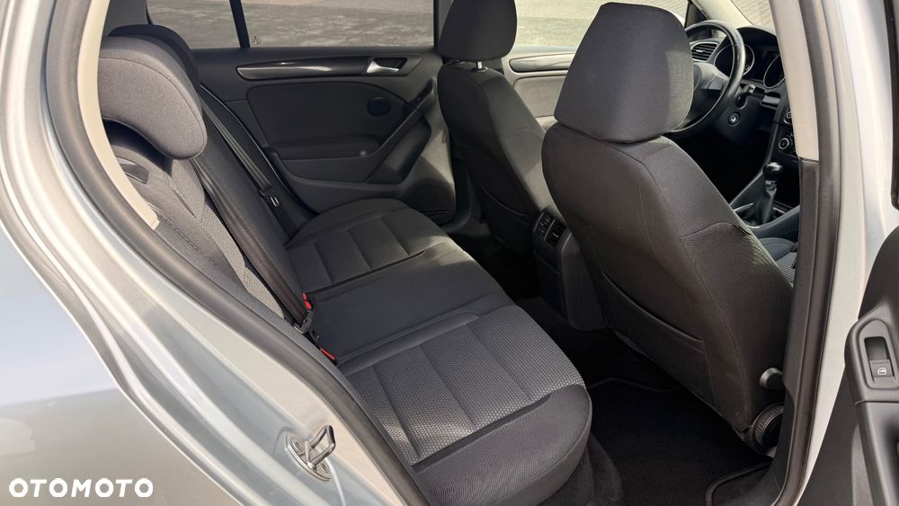 Volkswagen Golf 1.6 Highline - 18
