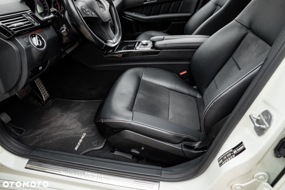 Mercedes-Benz Klasa E 350 CDI 4-Matic BlueEff - 19