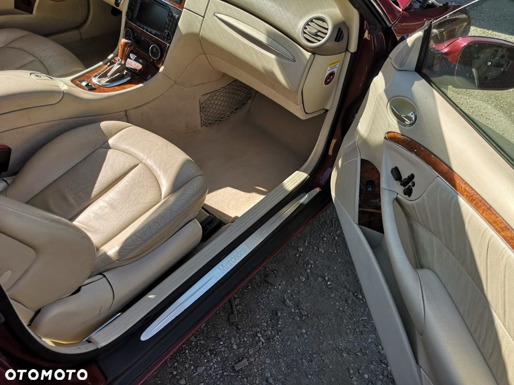 Mercedes-Benz CLK 350 7G-TRONIC Avantgarde - 26