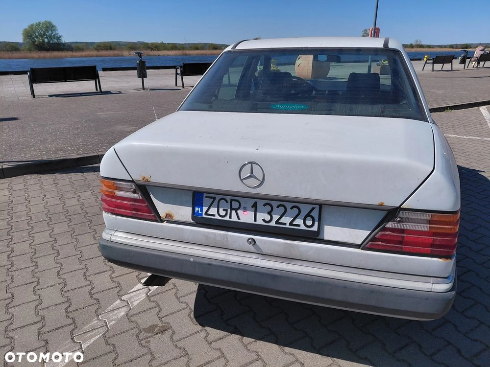 Mercedes-Benz W124 (1984-1993) - 9