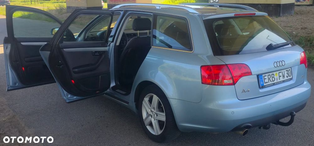 Audi A4 Avant - 16