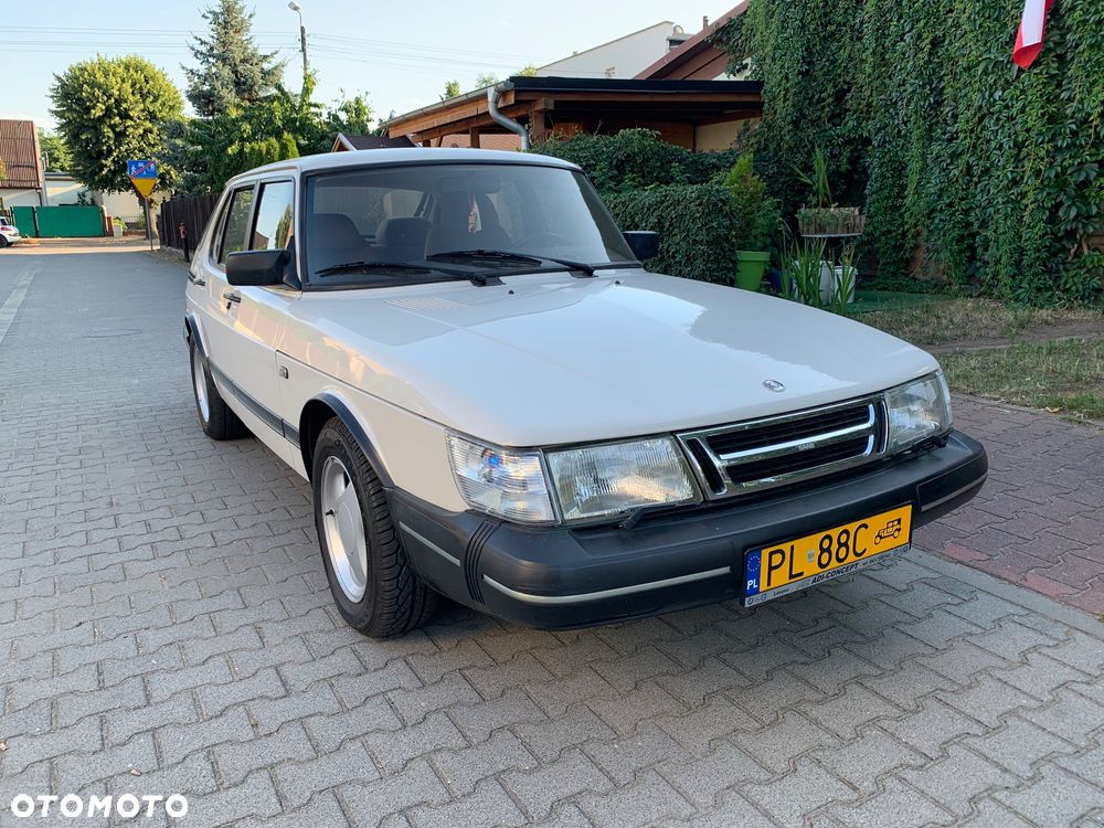 Saab 900 - 10