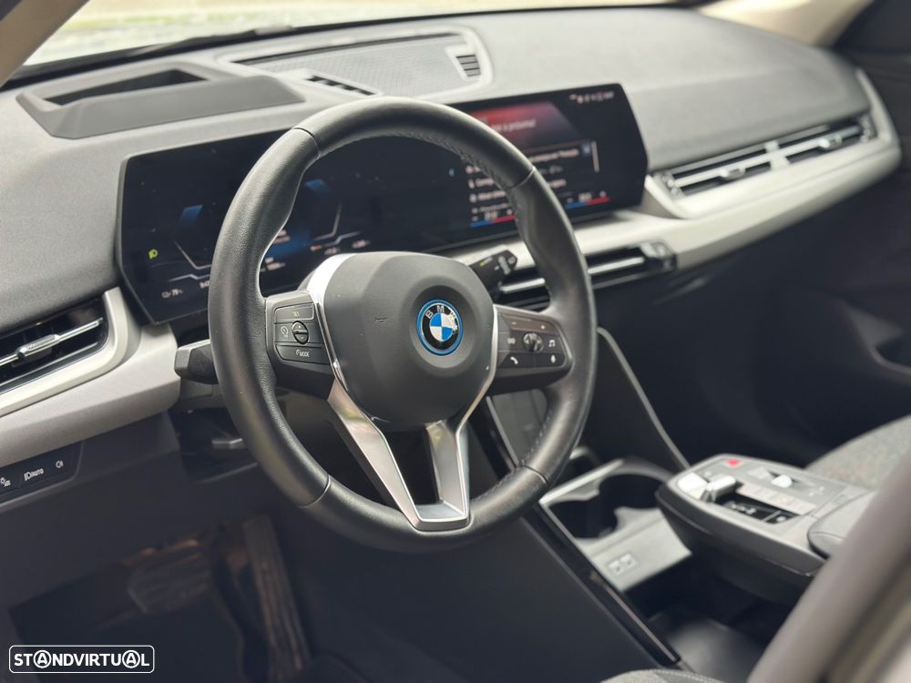 BMW iX1 xDrive30 - 14