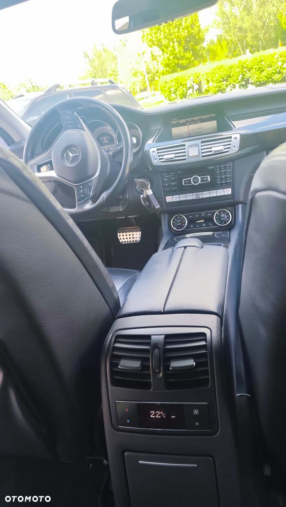 Mercedes-Benz CLS 350 CDI 4-Matic BlueEff - 17