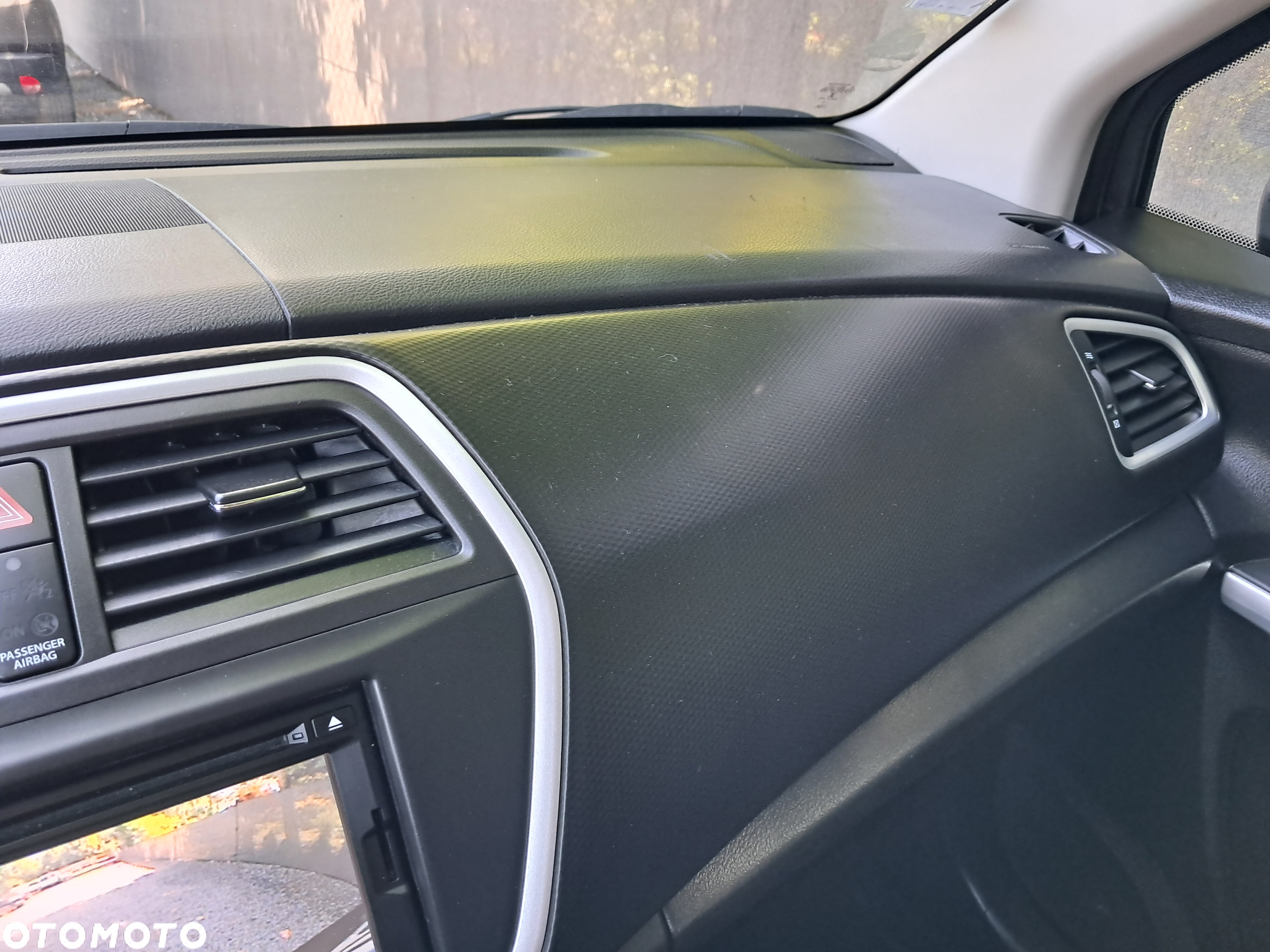 Suzuki SX4 S-Cross 1.6 DDiS Premium 4WD - 38