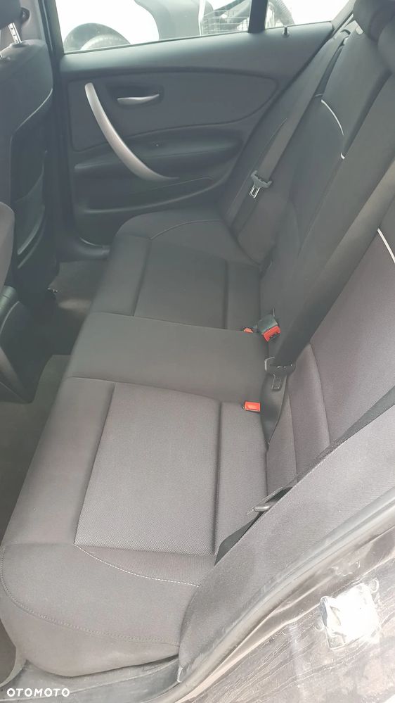 BMW Seria 1 118d - 11