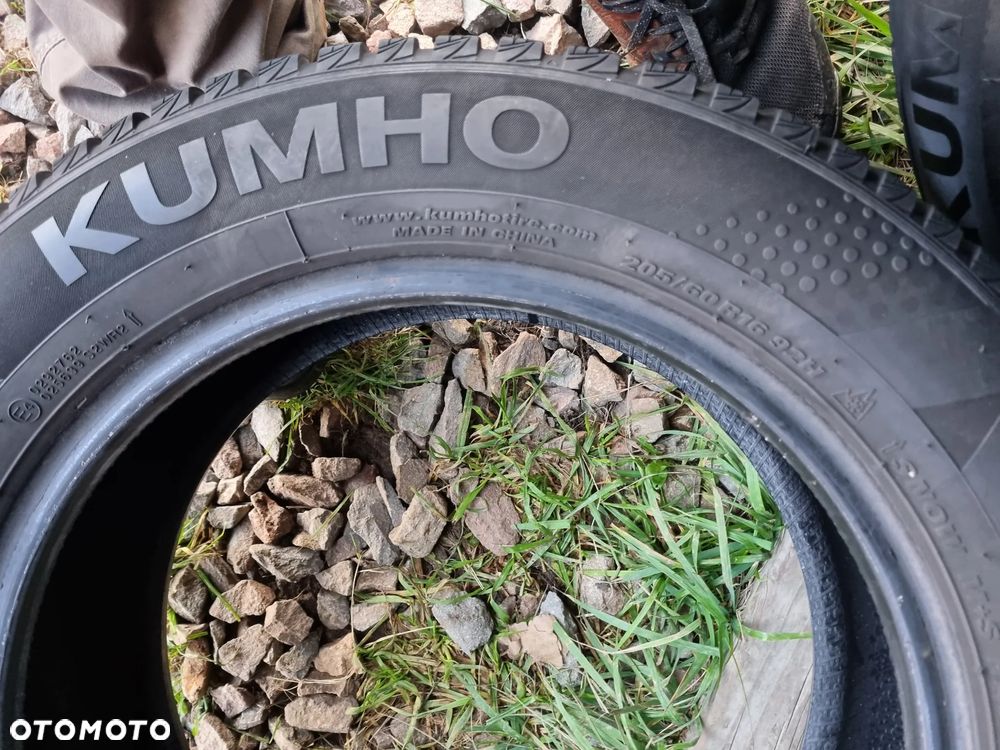 Opony Kumho WinterCraft WP51 205/60R16 92H 2020r,4x7mm bdb stan - 12