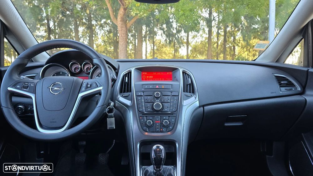 Opel Astra 1.7 CDTI Cosmo - 30