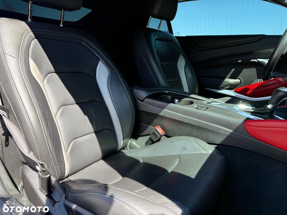 Chevrolet Camaro 3.6 V6 Convertible 2LT - 36