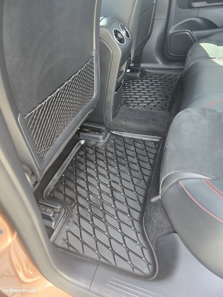 Mercedes-Benz EQA 300 4Matic - 27