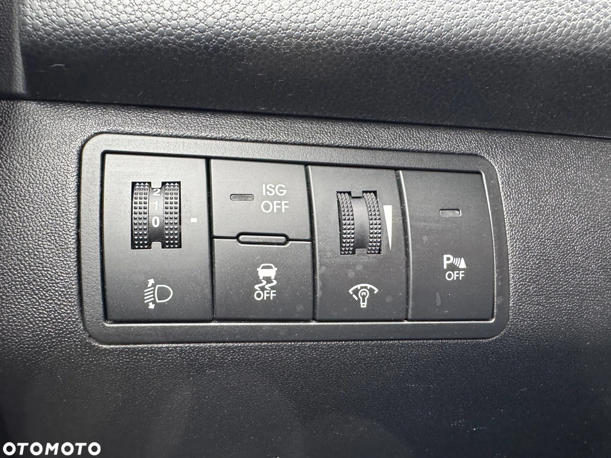 Kia Venga - 32