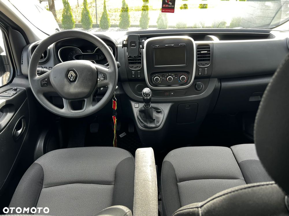 Renault Trafic 2.0 dCi - 17
