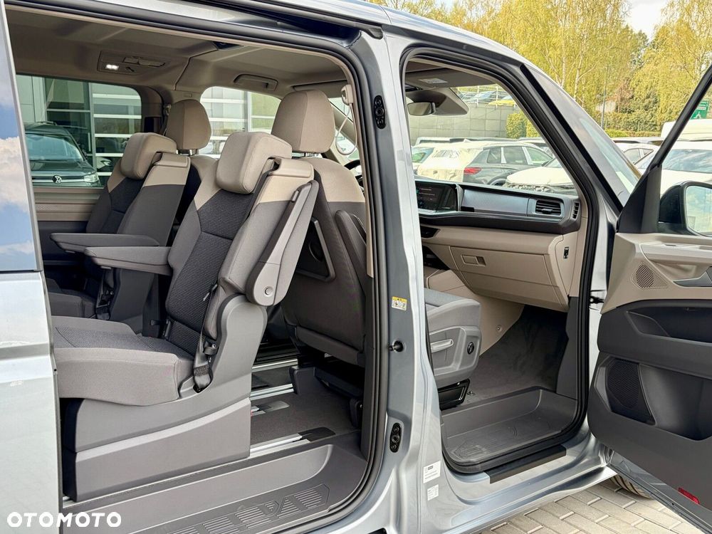 Volkswagen Multivan - 10