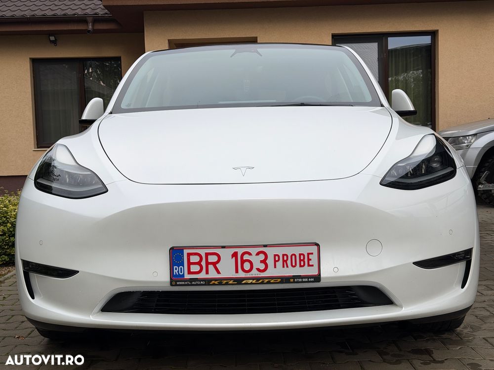 Tesla Model Y Performance Dual Motor AWD - 5