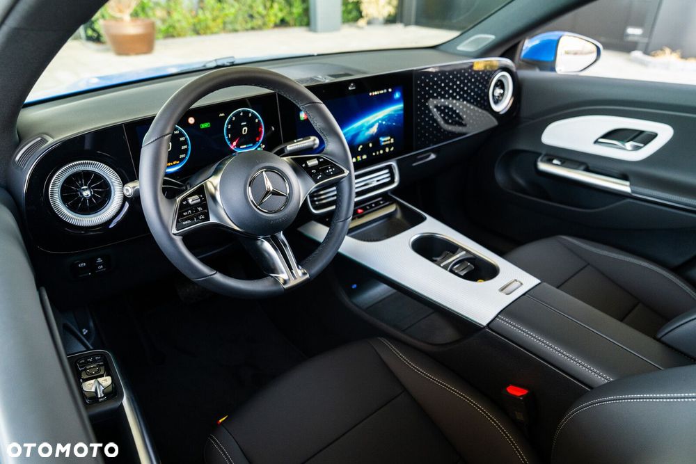 Mercedes-Benz CLA - 15